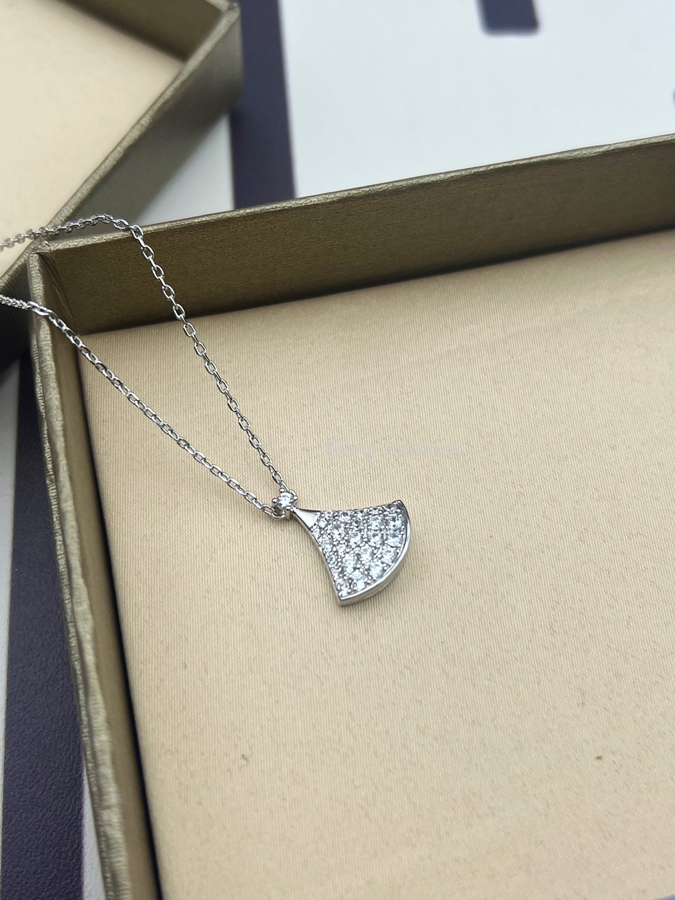 Bulgari Mini Dress Full Of Diamonds, Small Necklace (5) - www.newkick.vip